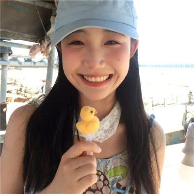 跪毯旁的眼泪